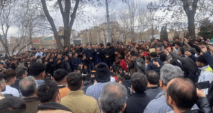 تجمع در بوکان به دنبال گزارش‌ها دربارهٔ «شکنجه و قتل» یک دختر خردسال