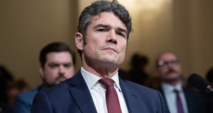 استعفای مدیر مرکز ملی ضد تروریسم آمریکا در مخالفت با جنگ ایران