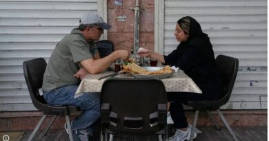 روایت صداهای خاموش شده؛ مردم ایران چگونه هزینه بن‌بست سیاسی و جنگ را با بیکاری و تورم می‌دهند؟