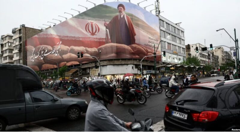 رویترز: سپاه قدرت دوران جنگ را قبضه کرده و نقش رهبری کمرنگ شده است