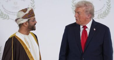 وال‌استریت ژورنال: آمریکا عمان را برای قطع روابط با ایران تحت فشار گذاشت