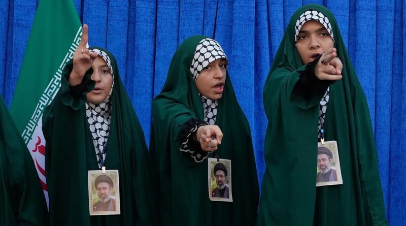 رویترز به نقل از مقام ارشد ایرانی: مذاکرات برای احیای تفاهم موقت با آمریکا مطلقا پیشرفتی نداشته است